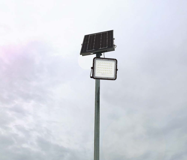 6W LED prožektorius su saulės baterija, juodas, 4000K - Image 3