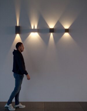 4x5W LED sieninis lauko šviestuvas VARY, tamsiai pilkas, 4000K, IP54, šviečia į viršų ir į apačią, 90302